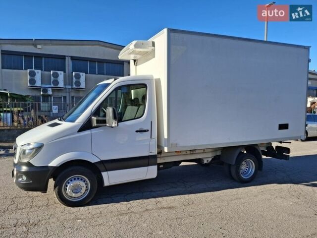 Белый Мерседес Sprinter, объемом двигателя 3 л и пробегом 312 тыс. км за 28900 $, фото 2 на Automoto.ua