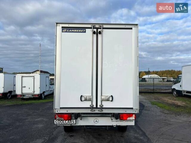 Белый Мерседес Sprinter, объемом двигателя 2.2 л и пробегом 324 тыс. км за 13349 $, фото 5 на Automoto.ua