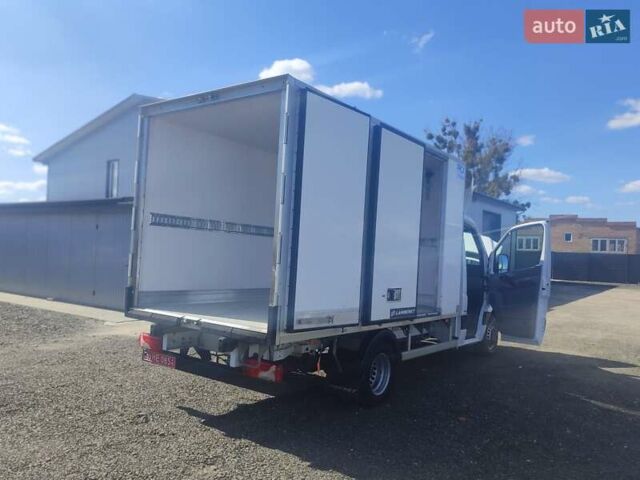 Белый Мерседес Sprinter, объемом двигателя 3 л и пробегом 255 тыс. км за 29900 $, фото 16 на Automoto.ua