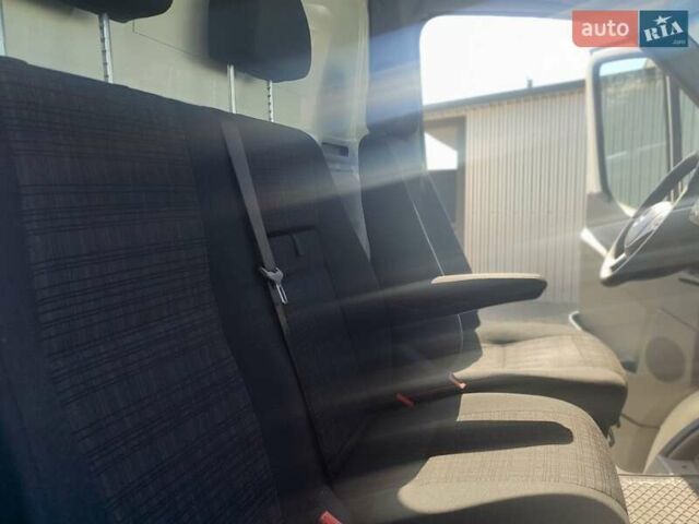 Белый Мерседес Sprinter, объемом двигателя 3 л и пробегом 255 тыс. км за 29900 $, фото 25 на Automoto.ua