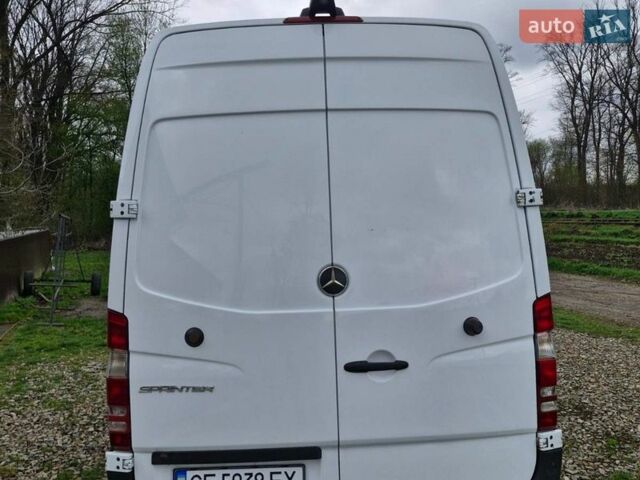 Белый Мерседес Sprinter, объемом двигателя 2.14 л и пробегом 394 тыс. км за 22000 $, фото 3 на Automoto.ua