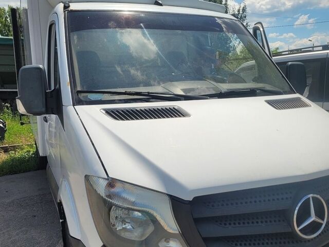 Белый Мерседес Sprinter, объемом двигателя 2.2 л и пробегом 80 тыс. км за 16800 $, фото 6 на Automoto.ua