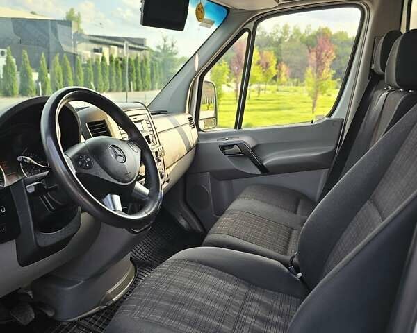 Білий Мерседес Sprinter, об'ємом двигуна 2.14 л та пробігом 274 тис. км за 16900 $, фото 8 на Automoto.ua