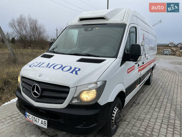 Белый Мерседес Sprinter, объемом двигателя 2.14 л и пробегом 406 тыс. км за 10000 $, фото 1 на Automoto.ua