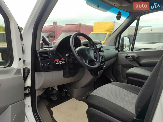 Білий Мерседес Sprinter, об'ємом двигуна 2.1 л та пробігом 275 тис. км за 19800 $, фото 18 на Automoto.ua