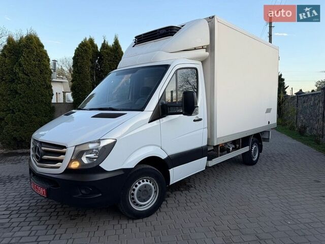 Белый Мерседес Sprinter, объемом двигателя 2.2 л и пробегом 215 тыс. км за 18800 $, фото 1 на Automoto.ua