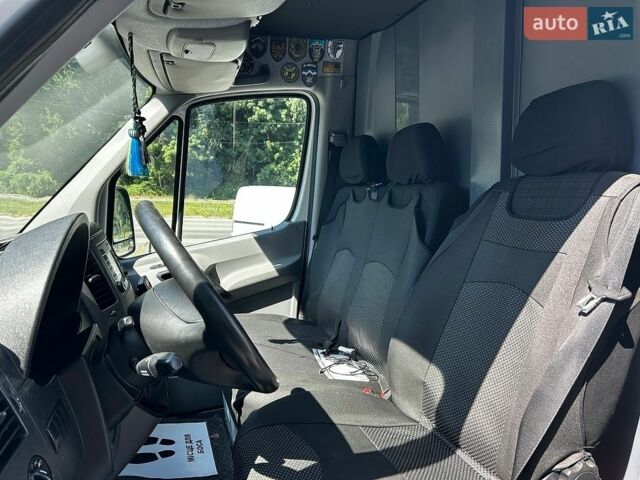 Белый Мерседес Sprinter, объемом двигателя 2.14 л и пробегом 395 тыс. км за 22000 $, фото 8 на Automoto.ua