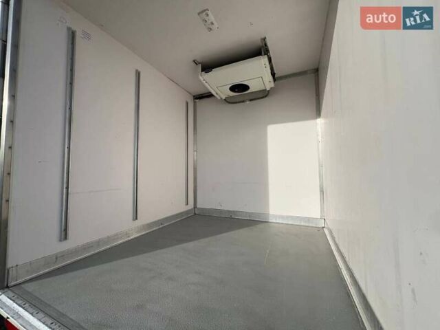 Белый Мерседес Sprinter, объемом двигателя 2.2 л и пробегом 324 тыс. км за 13349 $, фото 7 на Automoto.ua