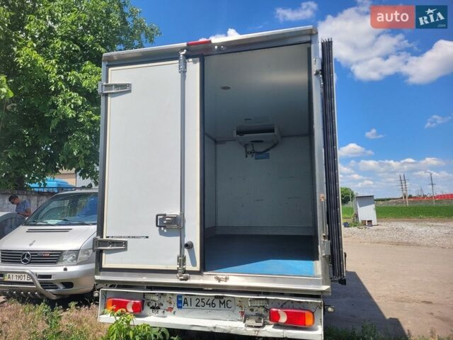 Белый Мерседес Sprinter, объемом двигателя 2.15 л и пробегом 598 тыс. км за 19800 $, фото 4 на Automoto.ua