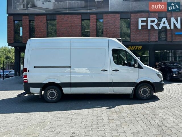 Белый Мерседес Sprinter, объемом двигателя 2.14 л и пробегом 395 тыс. км за 22000 $, фото 7 на Automoto.ua