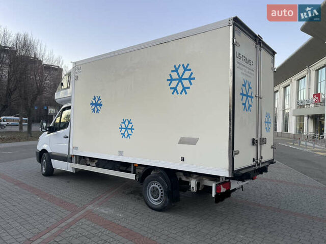 Белый Мерседес Sprinter, объемом двигателя 3 л и пробегом 200 тыс. км за 22000 $, фото 2 на Automoto.ua
