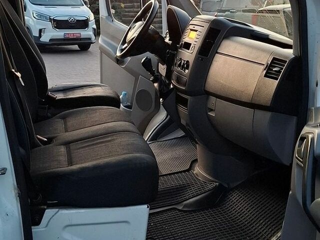Білий Мерседес Sprinter, об'ємом двигуна 2.14 л та пробігом 250 тис. км за 14000 $, фото 15 на Automoto.ua