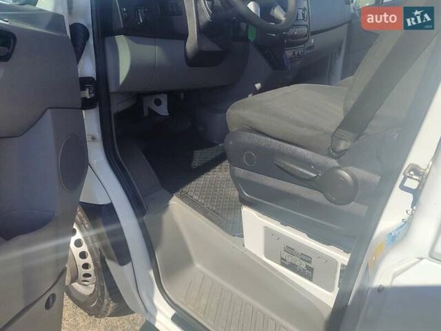 Белый Мерседес Sprinter, объемом двигателя 3 л и пробегом 255 тыс. км за 29900 $, фото 26 на Automoto.ua