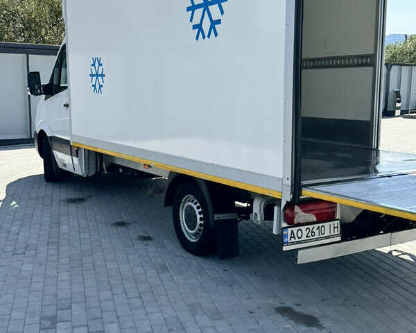 Белый Мерседес Sprinter, объемом двигателя 2.14 л и пробегом 195 тыс. км за 22600 $, фото 2 на Automoto.ua