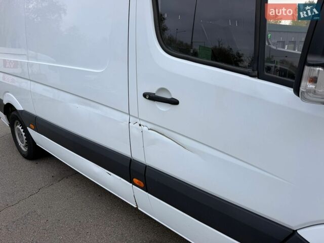 Білий Мерседес Sprinter, об'ємом двигуна 2.1 л та пробігом 375 тис. км за 12900 $, фото 5 на Automoto.ua