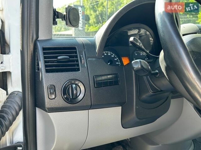 Белый Мерседес Sprinter, объемом двигателя 2.14 л и пробегом 395 тыс. км за 22000 $, фото 14 на Automoto.ua
