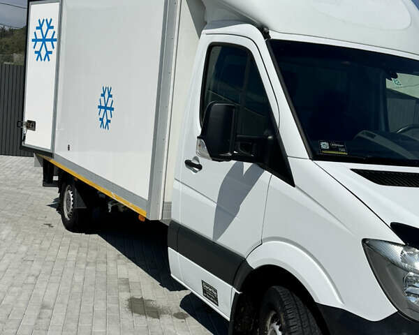 Белый Мерседес Sprinter, объемом двигателя 2.14 л и пробегом 195 тыс. км за 22600 $, фото 1 на Automoto.ua
