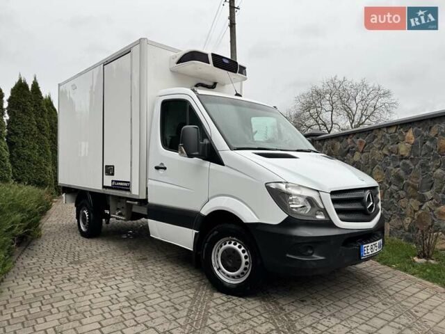 Белый Мерседес Sprinter, объемом двигателя 2.2 л и пробегом 304 тыс. км за 19300 $, фото 2 на Automoto.ua