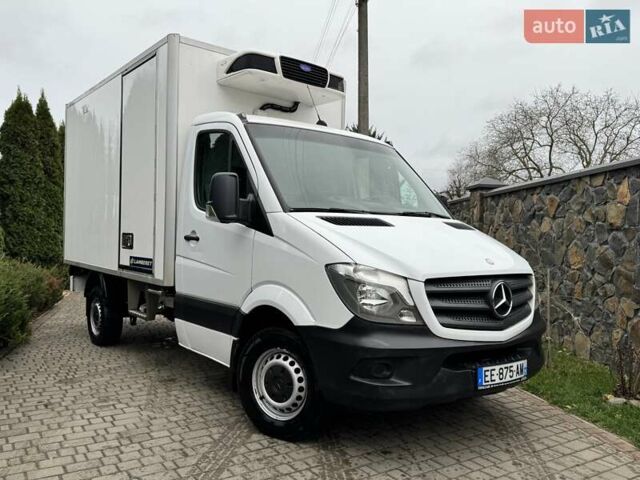 Белый Мерседес Sprinter, объемом двигателя 2.2 л и пробегом 304 тыс. км за 19300 $, фото 3 на Automoto.ua