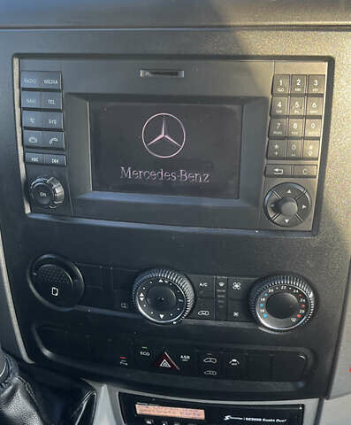 Білий Мерседес Sprinter, об'ємом двигуна 2.2 л та пробігом 307 тис. км за 20100 $, фото 10 на Automoto.ua