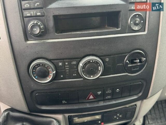 Белый Мерседес Sprinter, объемом двигателя 2.99 л и пробегом 540 тыс. км за 24999 $, фото 10 на Automoto.ua