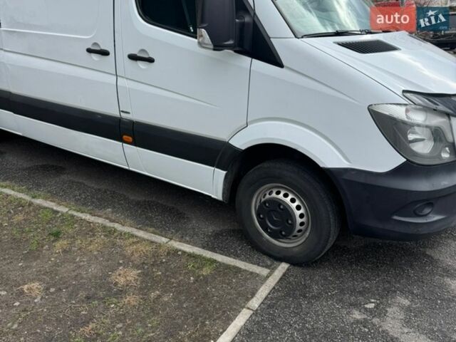 Белый Мерседес Sprinter, объемом двигателя 2.99 л и пробегом 540 тыс. км за 21500 $, фото 17 на Automoto.ua
