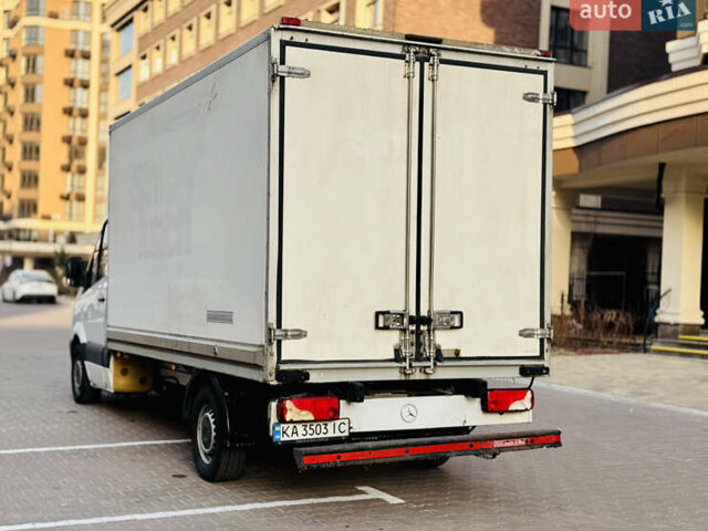 Белый Мерседес Sprinter, объемом двигателя 2.2 л и пробегом 320 тыс. км за 18500 $, фото 12 на Automoto.ua
