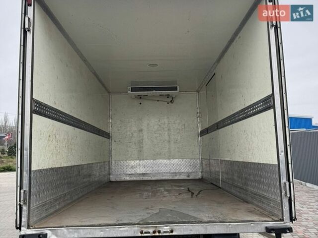 Белый Мерседес Sprinter, объемом двигателя 3 л и пробегом 300 тыс. км за 29000 $, фото 6 на Automoto.ua