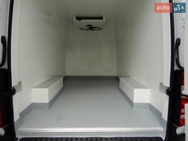 Белый Мерседес Sprinter, объемом двигателя 2.2 л и пробегом 190 тыс. км за 21260 $, фото 4 на Automoto.ua