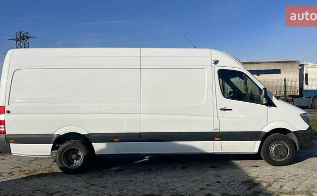 Білий Мерседес Sprinter, об'ємом двигуна 2.2 л та пробігом 307 тис. км за 20100 $, фото 5 на Automoto.ua
