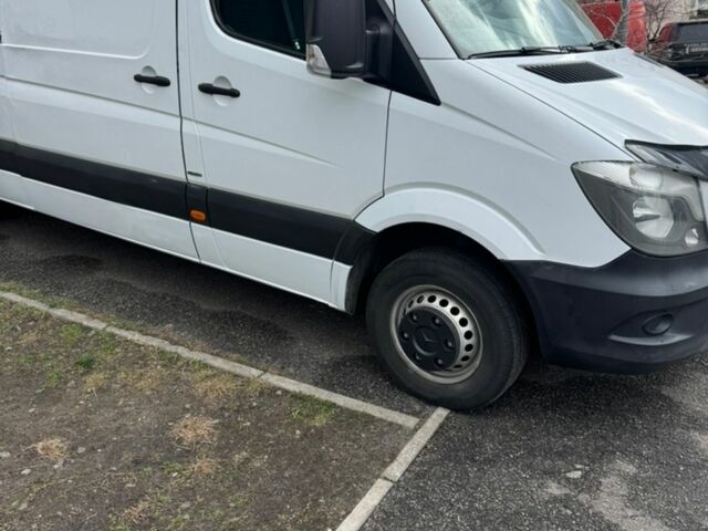 Белый Мерседес Sprinter, объемом двигателя 2.99 л и пробегом 540 тыс. км за 16999 $, фото 46 на Automoto.ua