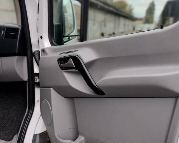 Білий Мерседес Sprinter, об'ємом двигуна 2.1 л та пробігом 200 тис. км за 20900 $, фото 21 на Automoto.ua