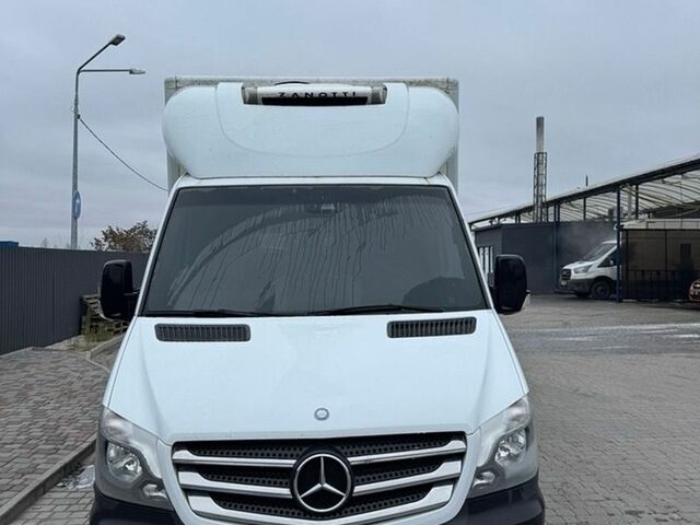 Белый Мерседес Sprinter, объемом двигателя 3 л и пробегом 300 тыс. км за 27000 $, фото 1 на Automoto.ua