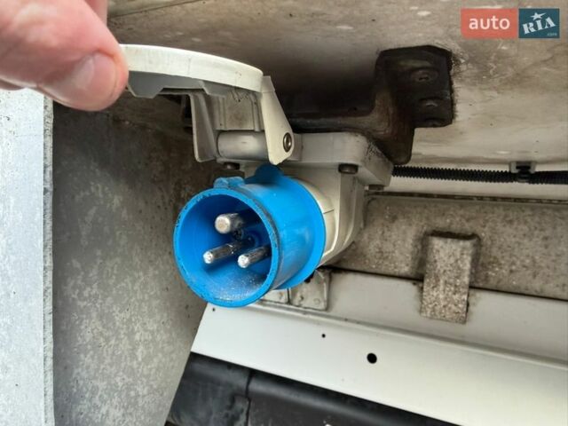 Білий Мерседес Sprinter, об'ємом двигуна 2.2 л та пробігом 285 тис. км за 23000 $, фото 67 на Automoto.ua