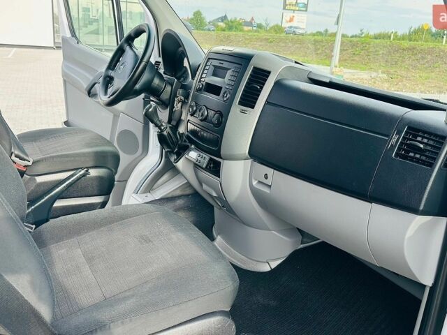 Белый Мерседес Sprinter, объемом двигателя 2.2 л и пробегом 298 тыс. км за 22000 $, фото 26 на Automoto.ua
