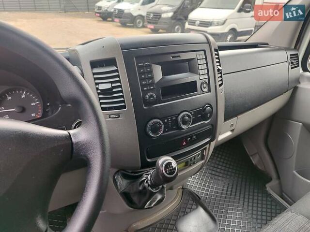 Білий Мерседес Sprinter, об'ємом двигуна 2.1 л та пробігом 290 тис. км за 23900 $, фото 21 на Automoto.ua