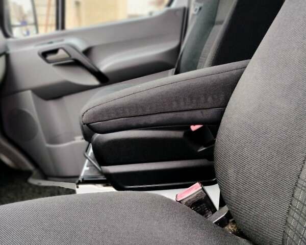 Белый Мерседес Sprinter, объемом двигателя 0 л и пробегом 200 тыс. км за 26000 $, фото 26 на Automoto.ua