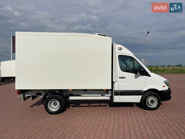 Белый Мерседес Sprinter, объемом двигателя 3 л и пробегом 319 тыс. км за 29300 $, фото 3 на Automoto.ua
