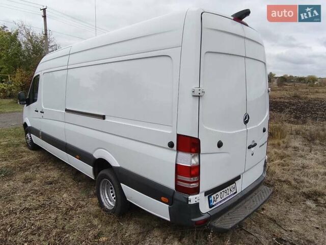 Белый Мерседес Sprinter, объемом двигателя 2.1 л и пробегом 400 тыс. км за 20000 $, фото 5 на Automoto.ua