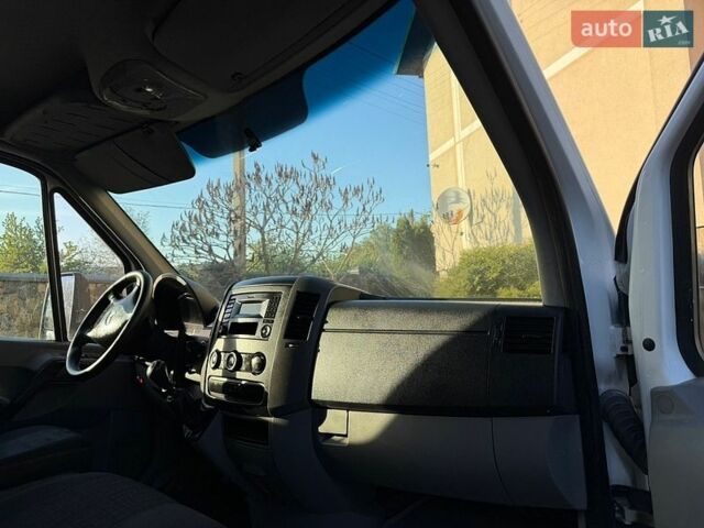 Белый Мерседес Sprinter, объемом двигателя 2.2 л и пробегом 269 тыс. км за 24500 $, фото 39 на Automoto.ua