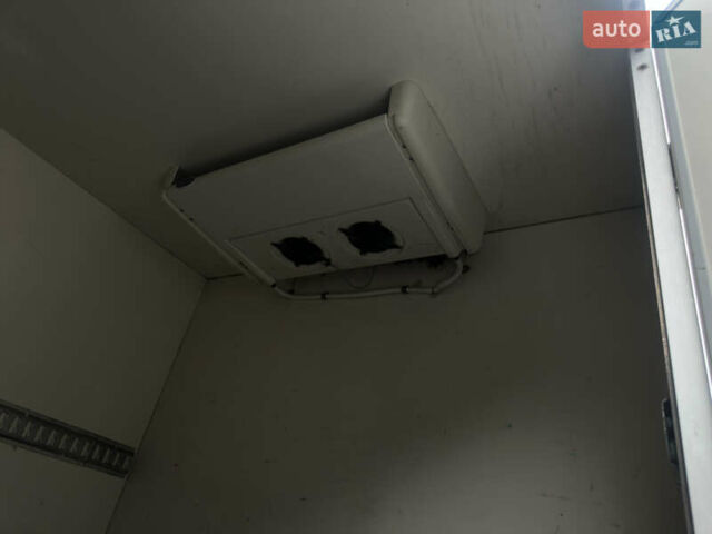 Белый Мерседес Sprinter, объемом двигателя 2.99 л и пробегом 451 тыс. км за 28500 $, фото 5 на Automoto.ua