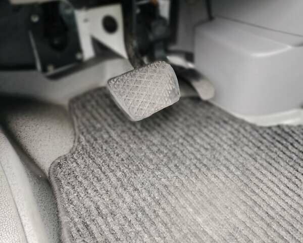 Белый Мерседес Sprinter, объемом двигателя 0 л и пробегом 200 тыс. км за 26000 $, фото 27 на Automoto.ua