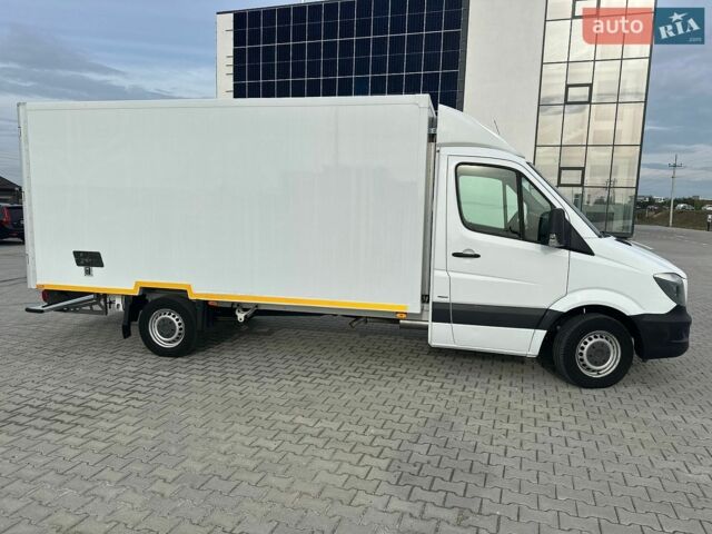 Белый Мерседес Sprinter, объемом двигателя 2.2 л и пробегом 298 тыс. км за 22000 $, фото 2 на Automoto.ua