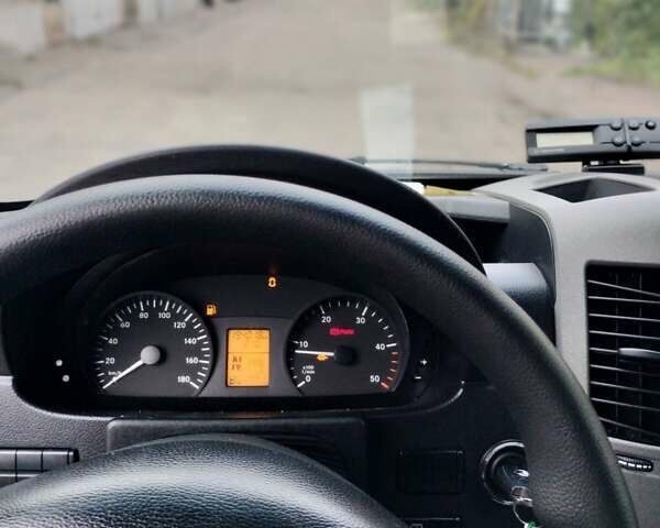 Белый Мерседес Sprinter, объемом двигателя 0 л и пробегом 200 тыс. км за 26000 $, фото 32 на Automoto.ua