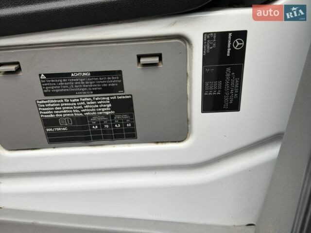 Белый Мерседес Sprinter, объемом двигателя 2.99 л и пробегом 540 тыс. км за 24999 $, фото 12 на Automoto.ua