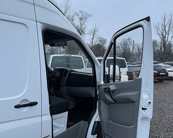 Белый Мерседес Sprinter, объемом двигателя 2.1 л и пробегом 492 тыс. км за 20700 $, фото 12 на Automoto.ua