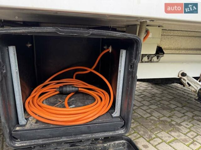 Белый Мерседес Sprinter, объемом двигателя 2.2 л и пробегом 304 тыс. км за 19300 $, фото 45 на Automoto.ua