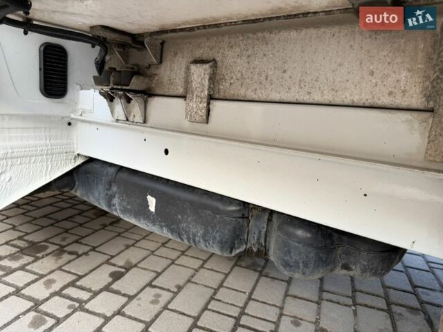 Білий Мерседес Sprinter, об'ємом двигуна 2.2 л та пробігом 285 тис. км за 23000 $, фото 65 на Automoto.ua