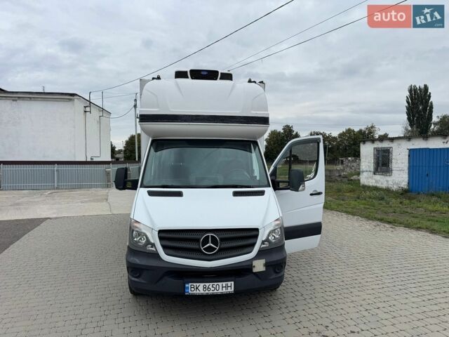 Белый Мерседес Sprinter, объемом двигателя 2.1 л и пробегом 332 тыс. км за 23700 $, фото 32 на Automoto.ua