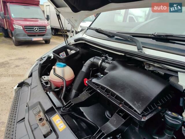 Білий Мерседес Sprinter, об'ємом двигуна 2.1 л та пробігом 290 тис. км за 23900 $, фото 24 на Automoto.ua